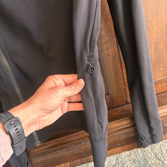 Lululemon Black Asymmetrical Jacket - Picture 3 of 5